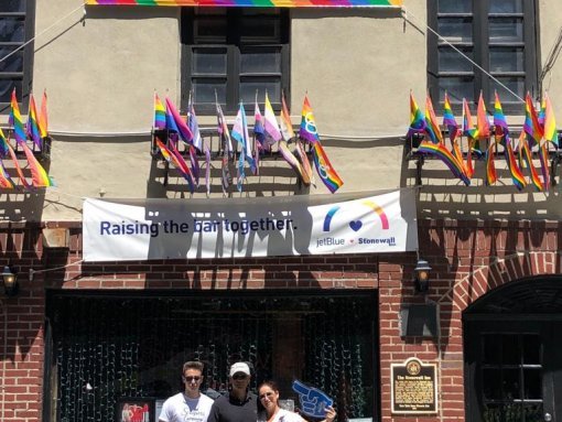 The Stonewall Inn - Bar LGTB, famoso por ser donde empezaron los disturbios de 1969 que dieron lugar al movimiento LGTB en Estados Unidos